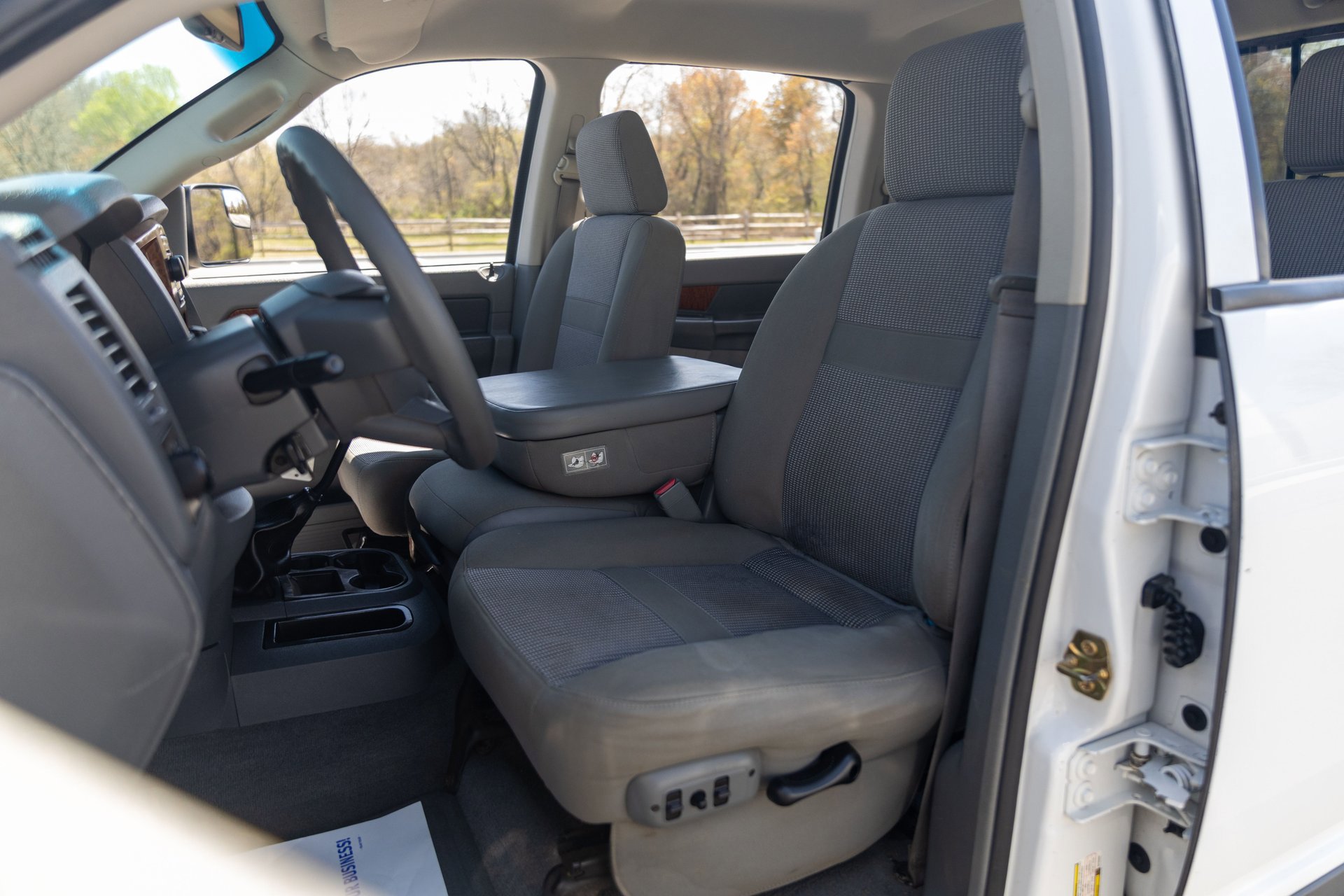 Used 2006 Dodge Ram 2500 Truck SLT w/ Light Group image 23