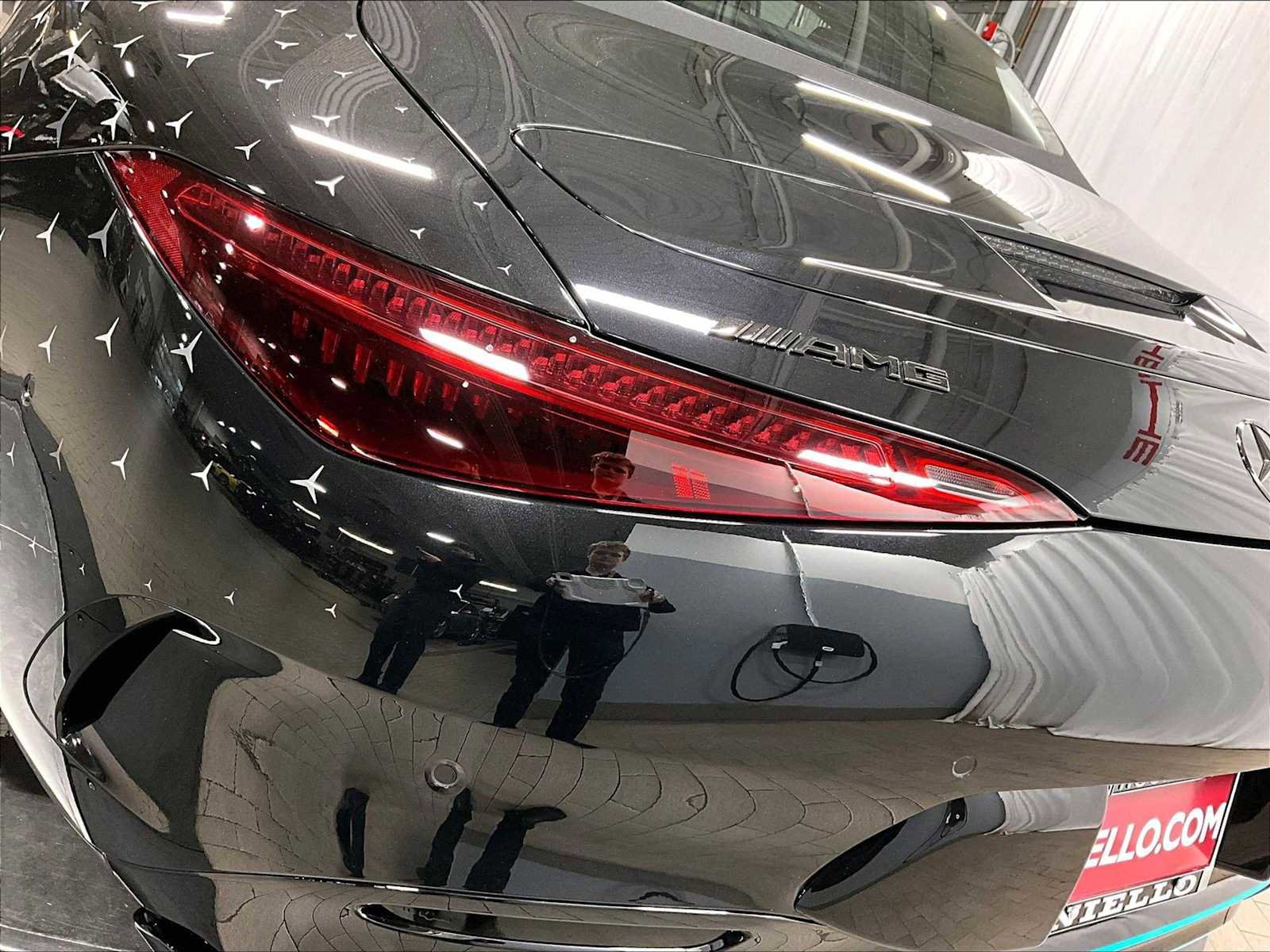 Used 2024 Mercedes-Benz SL 63 AMG 4MATIC image 33