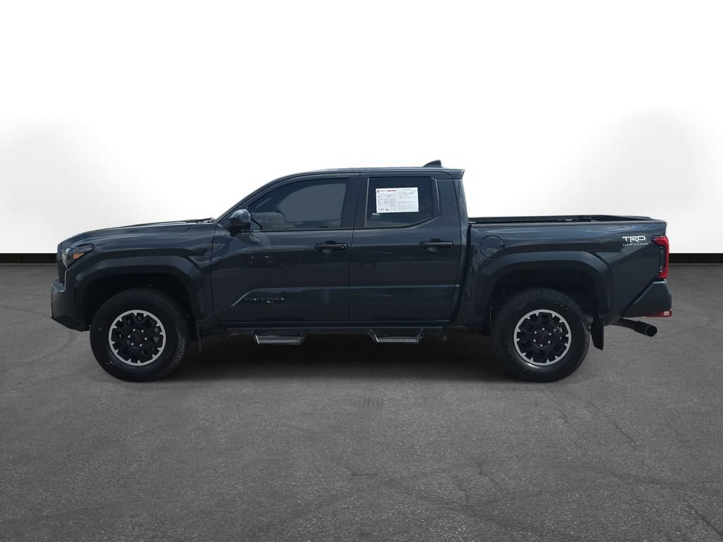 Used 2024 Toyota Tacoma TRD Off-Road AWD/4WD image 9