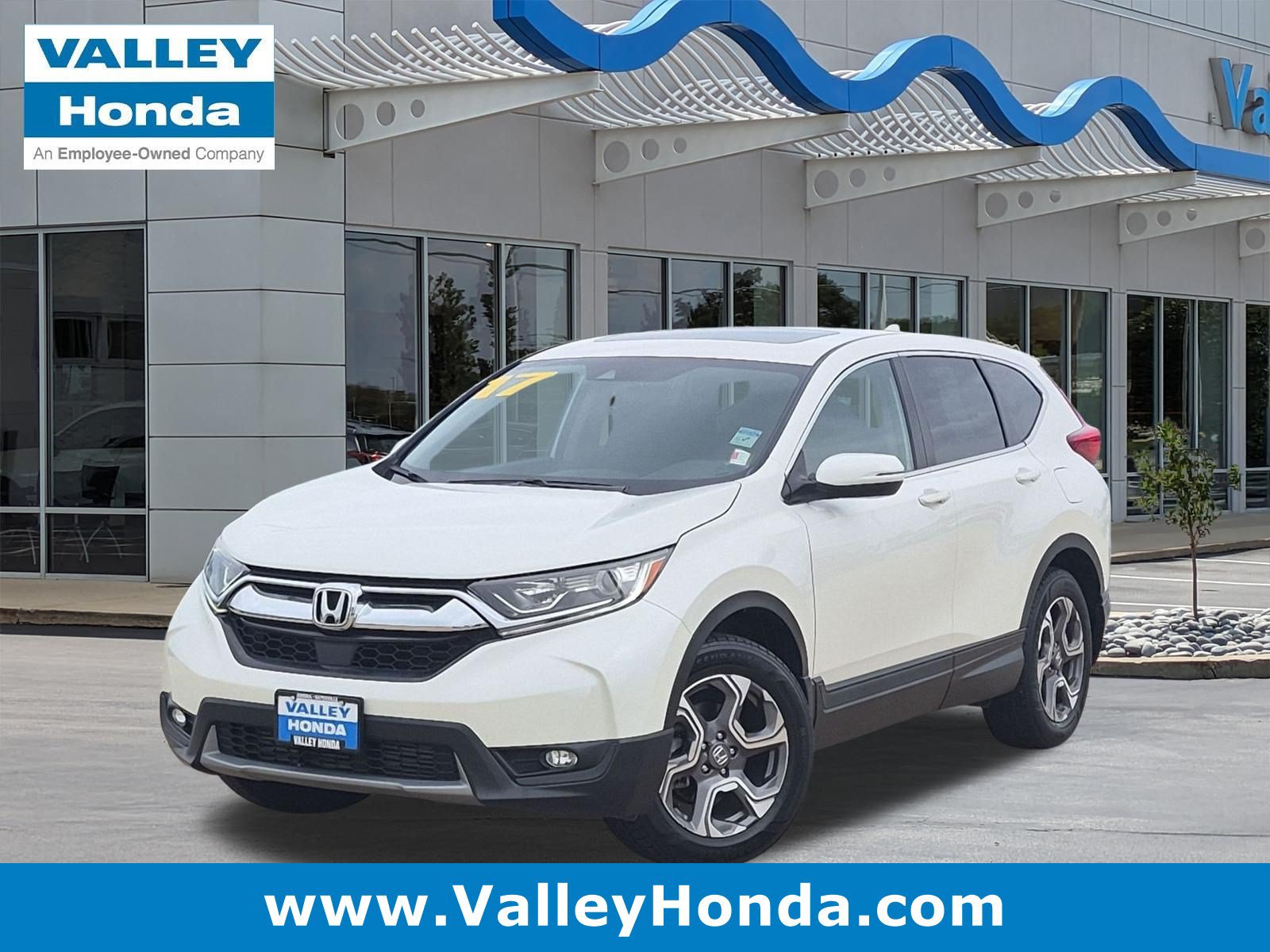 Used 2017 Honda CR-V EX image 1