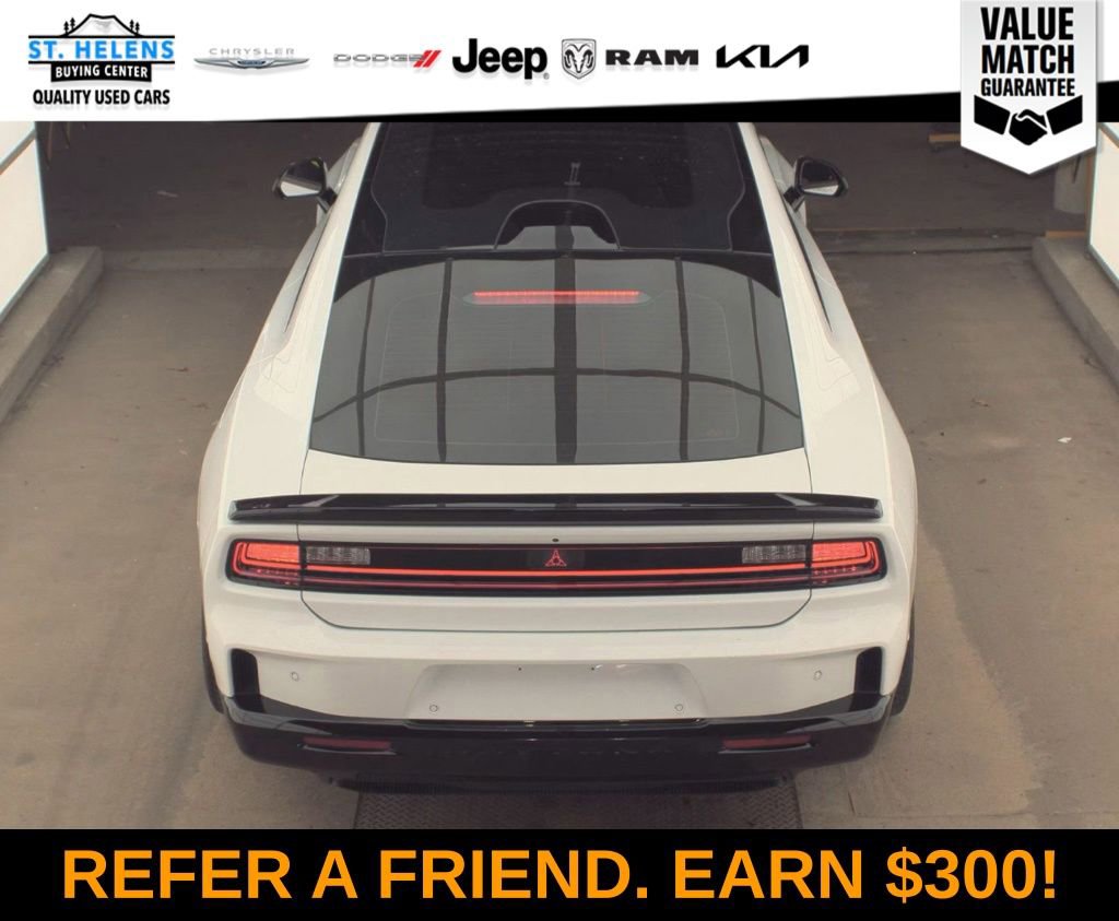 Used 2024 Dodge Charger Daytona Scat Pack w/ Plus Group AWD/4WD image 8