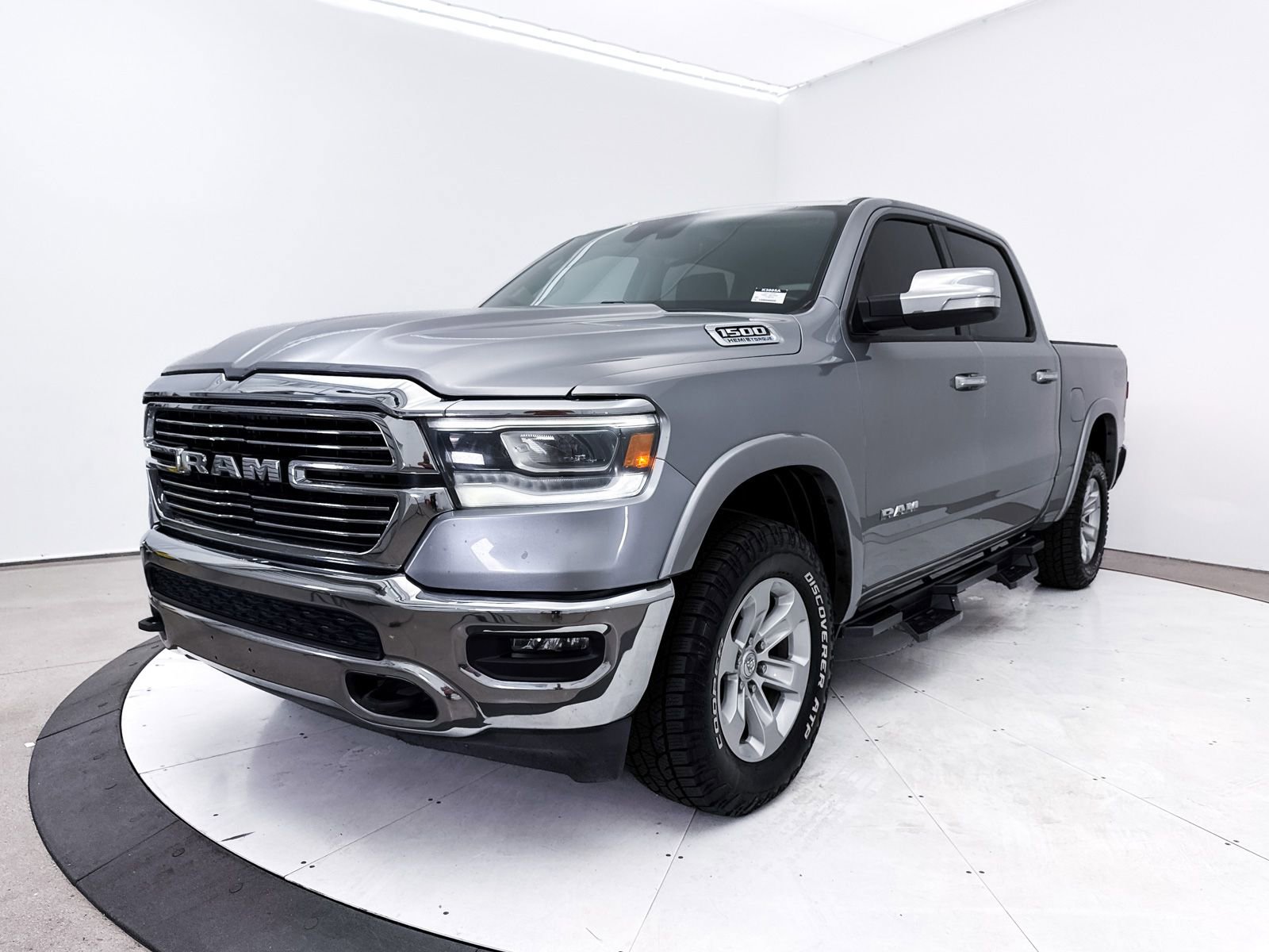 Used 2021 RAM 1500 Laramie w/ Off Road Group AWD/4WD image 12