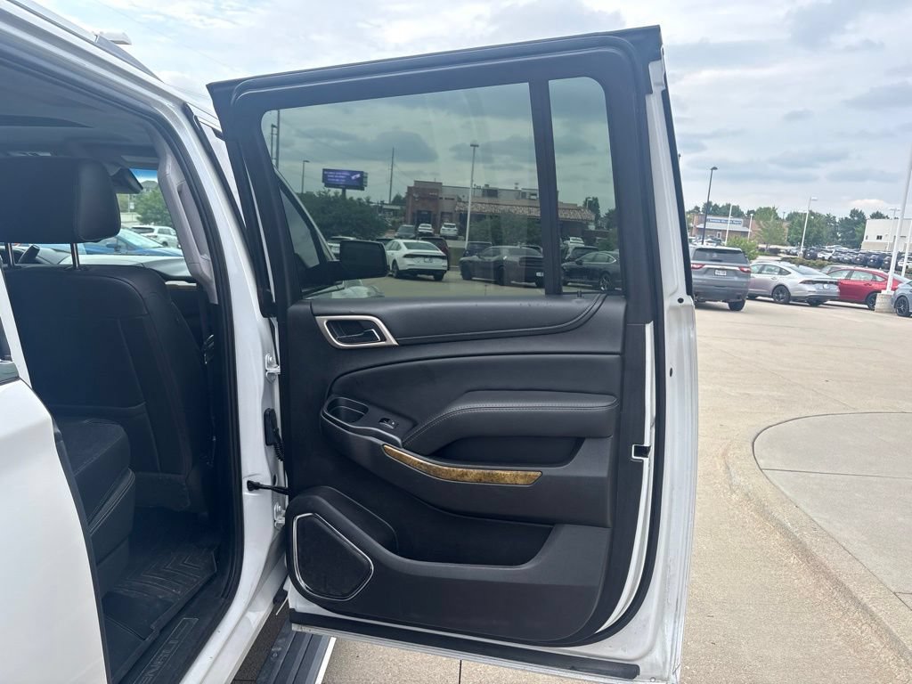 Used 2017 GMC Yukon XL Denali w/ Open Road Package AWD/4WD image 33