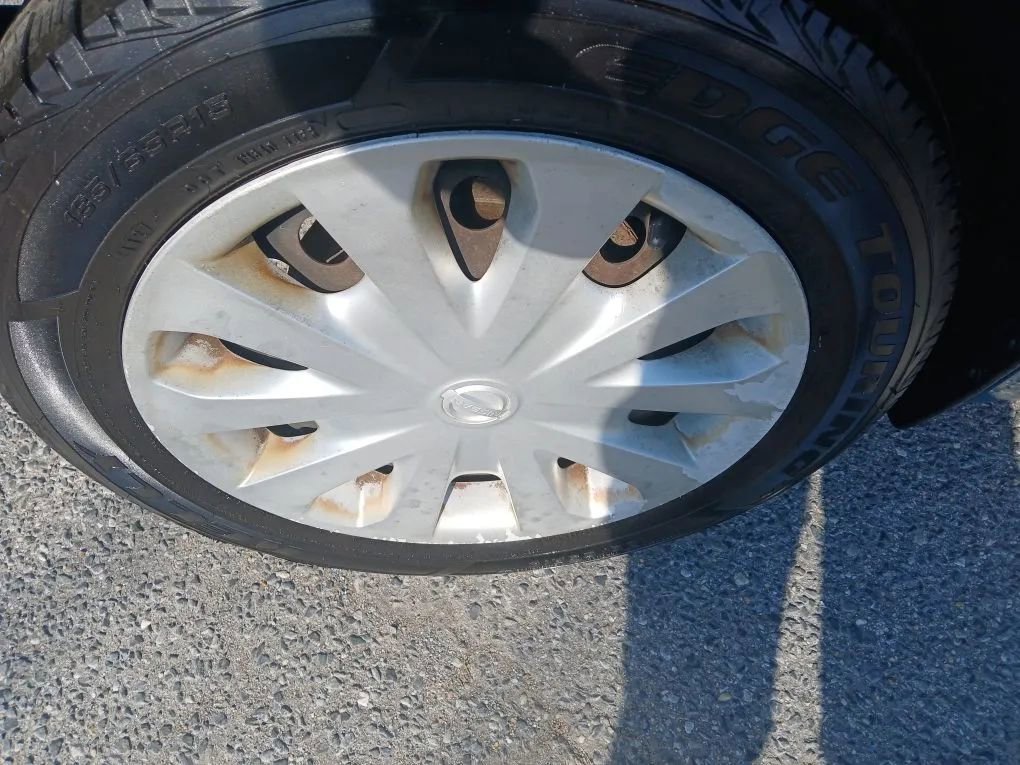 Used 2014 Nissan Versa Note SV FWD image 25