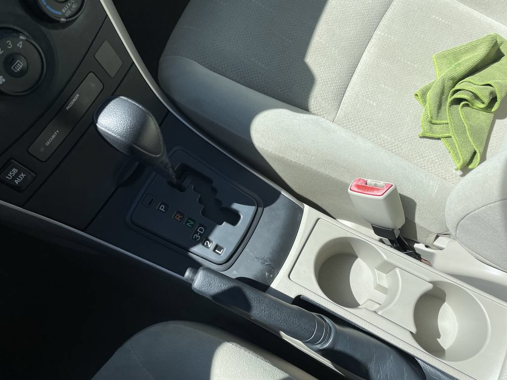 Used 2013 Toyota Corolla L FWD image 19