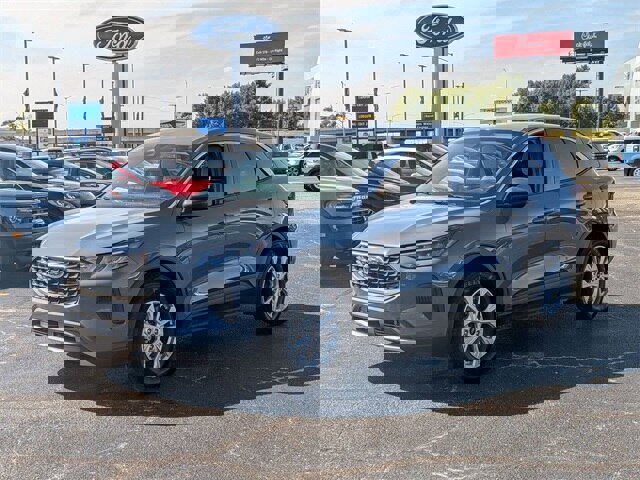Certified 2023 Ford Escape Active image 3