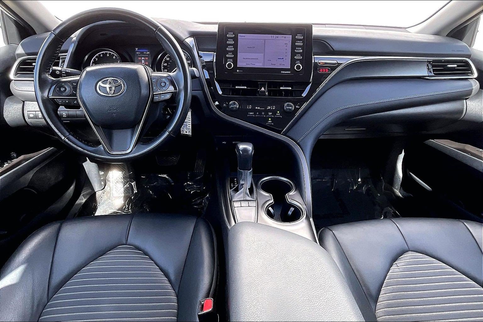 Used 2024 Toyota Camry SE FWD image 19
