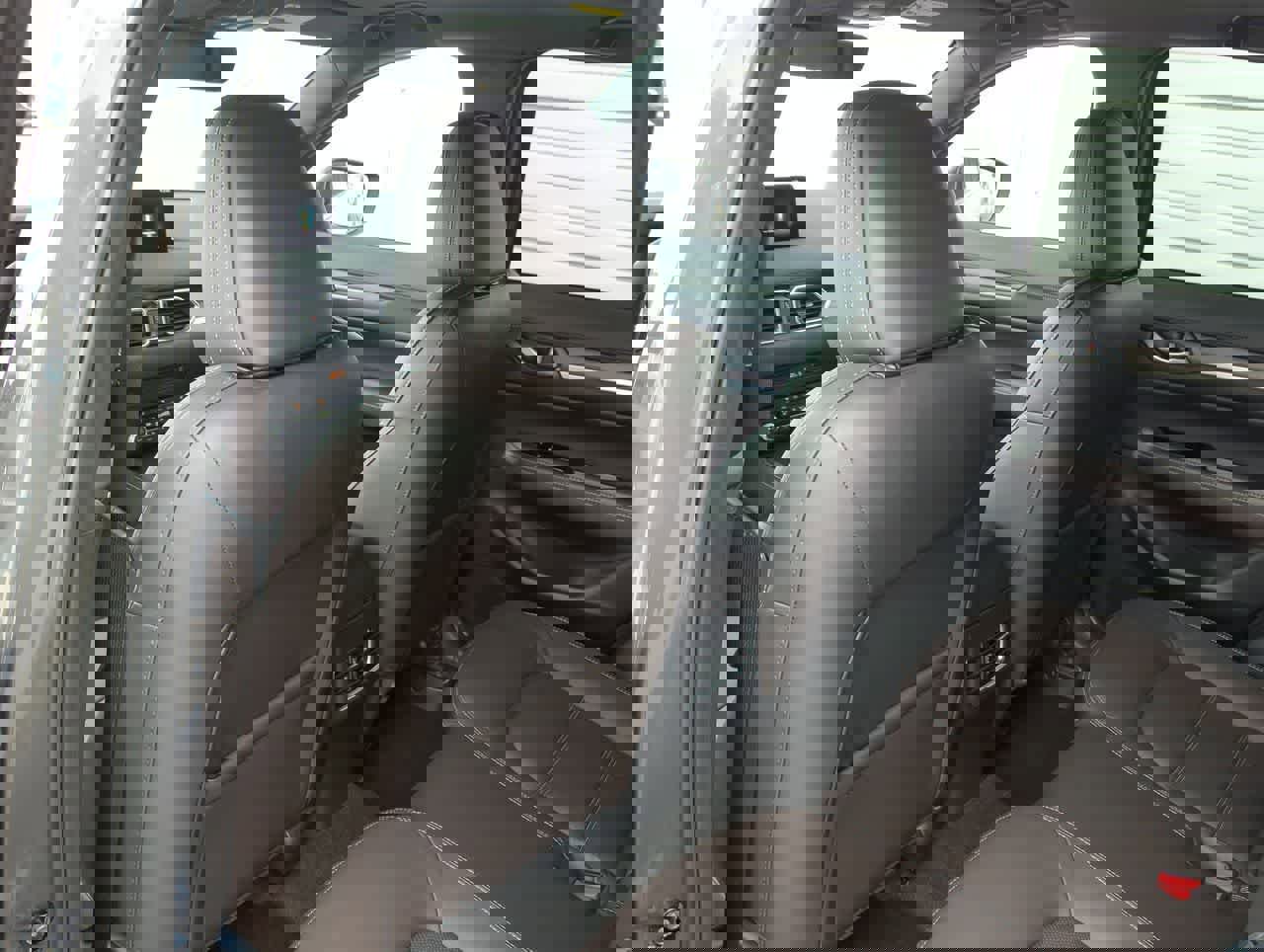 New 2025 MAZDA CX-5 Signature image 16