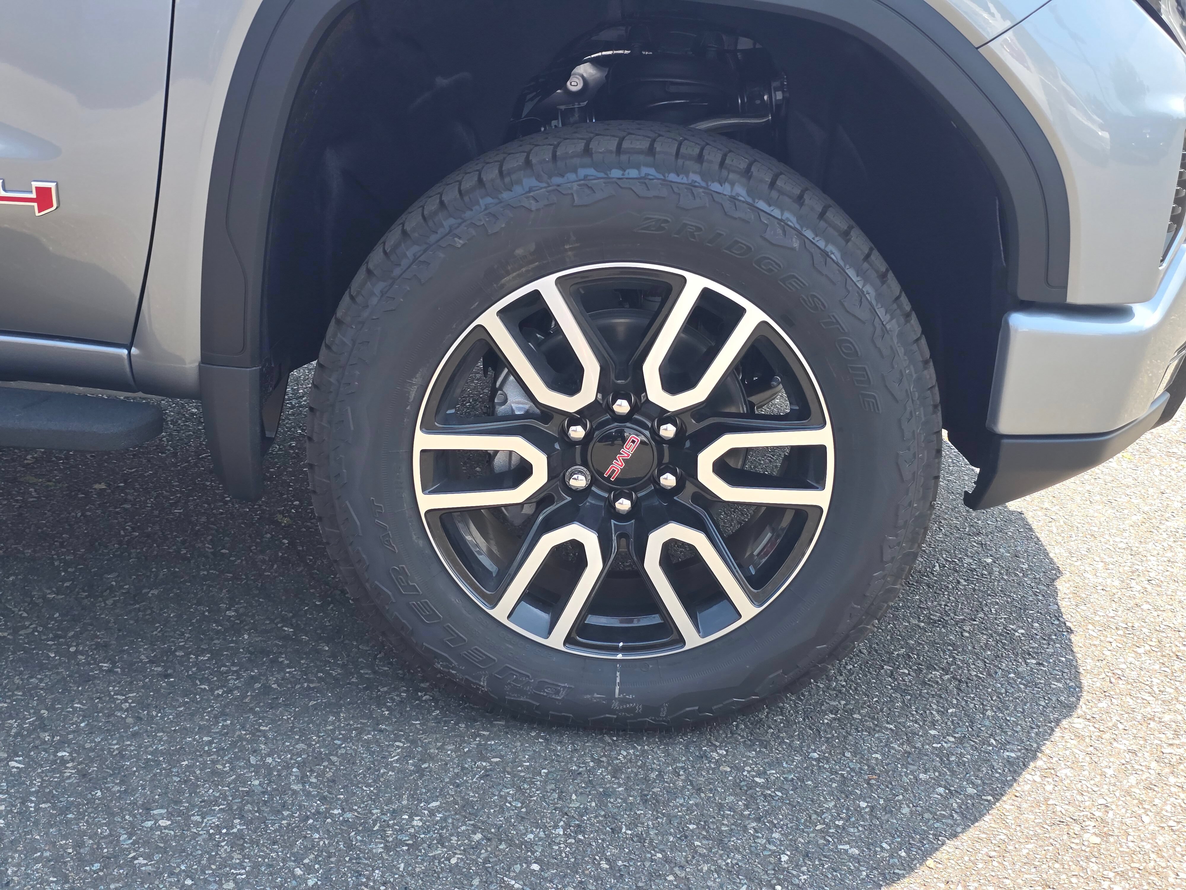 New 2026 GMC Sierra 1500 AT4 w/ AT4 Premium Package AWD/4WD image 9