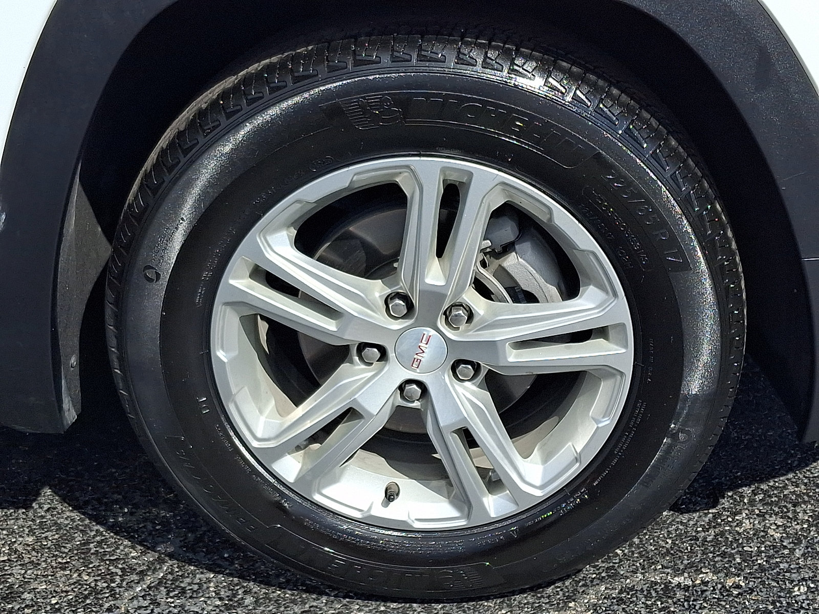 Used 2024 GMC Terrain SLE FWD image 8