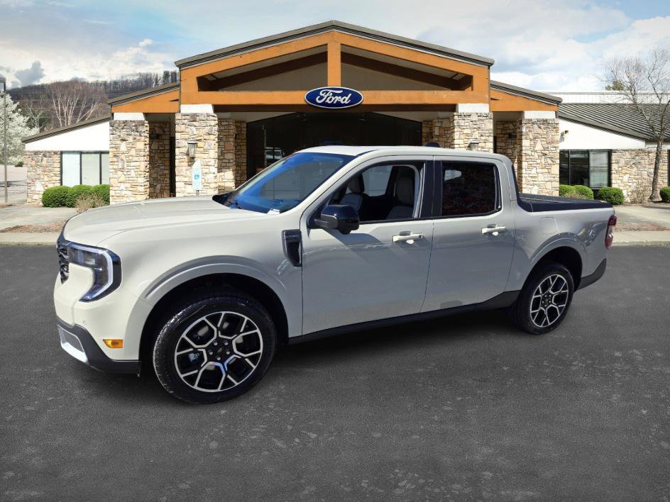 New 2025 Ford Maverick Lariat w/ 4K Tow Package