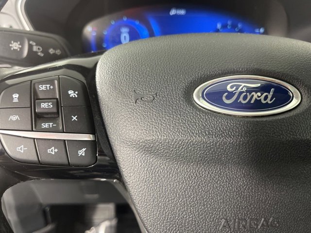 Used 2022 Ford Escape Titanium image 9