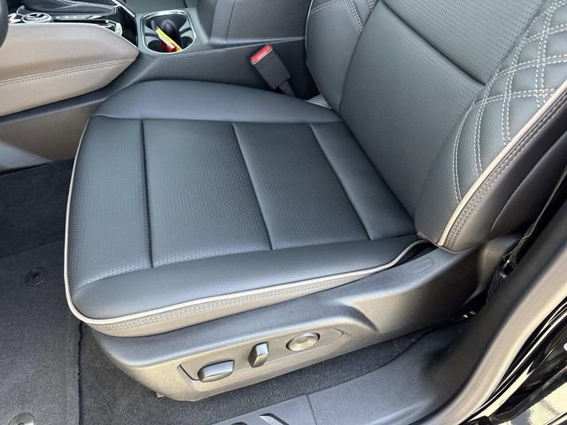 New 2026 GMC Canyon Denali image 15