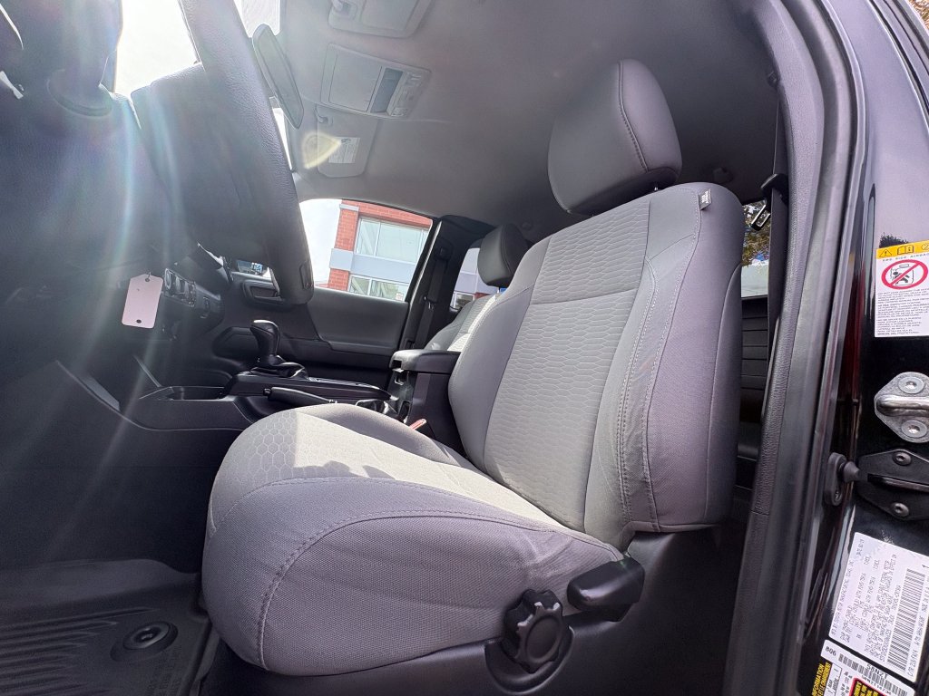 Used 2019 Toyota Tacoma SR w/ Exterior Package AWD/4WD image 5