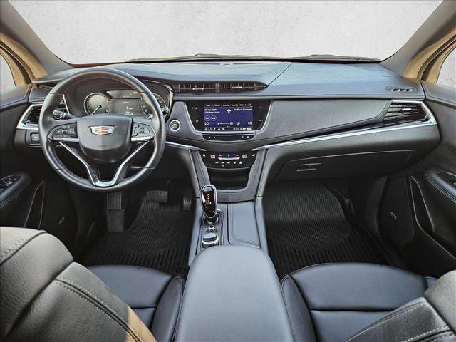 Used 2024 Cadillac XT6 Luxury w/ LPO, Floor Liner Package AWD/4WD image 18