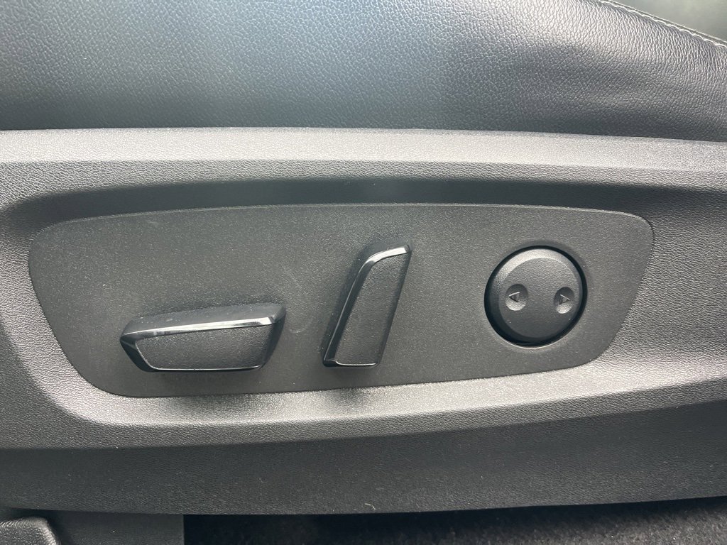 Used 2023 Nissan Pathfinder SL w/ SL Premium Package image 13