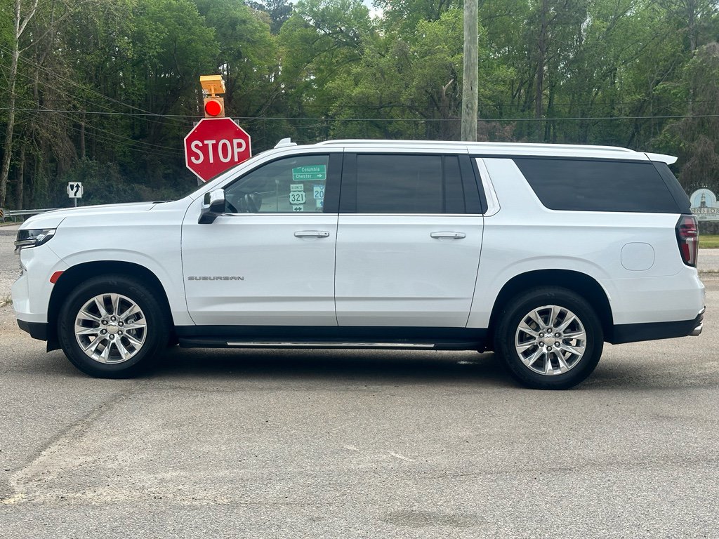 Used 2023 Chevrolet Suburban Premier RWD image 4