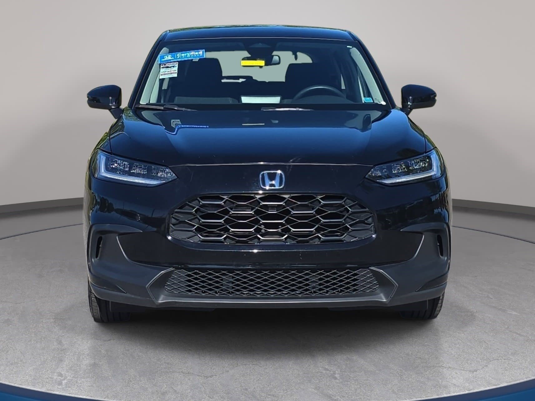 Used 2023 Honda HR-V LX image 2