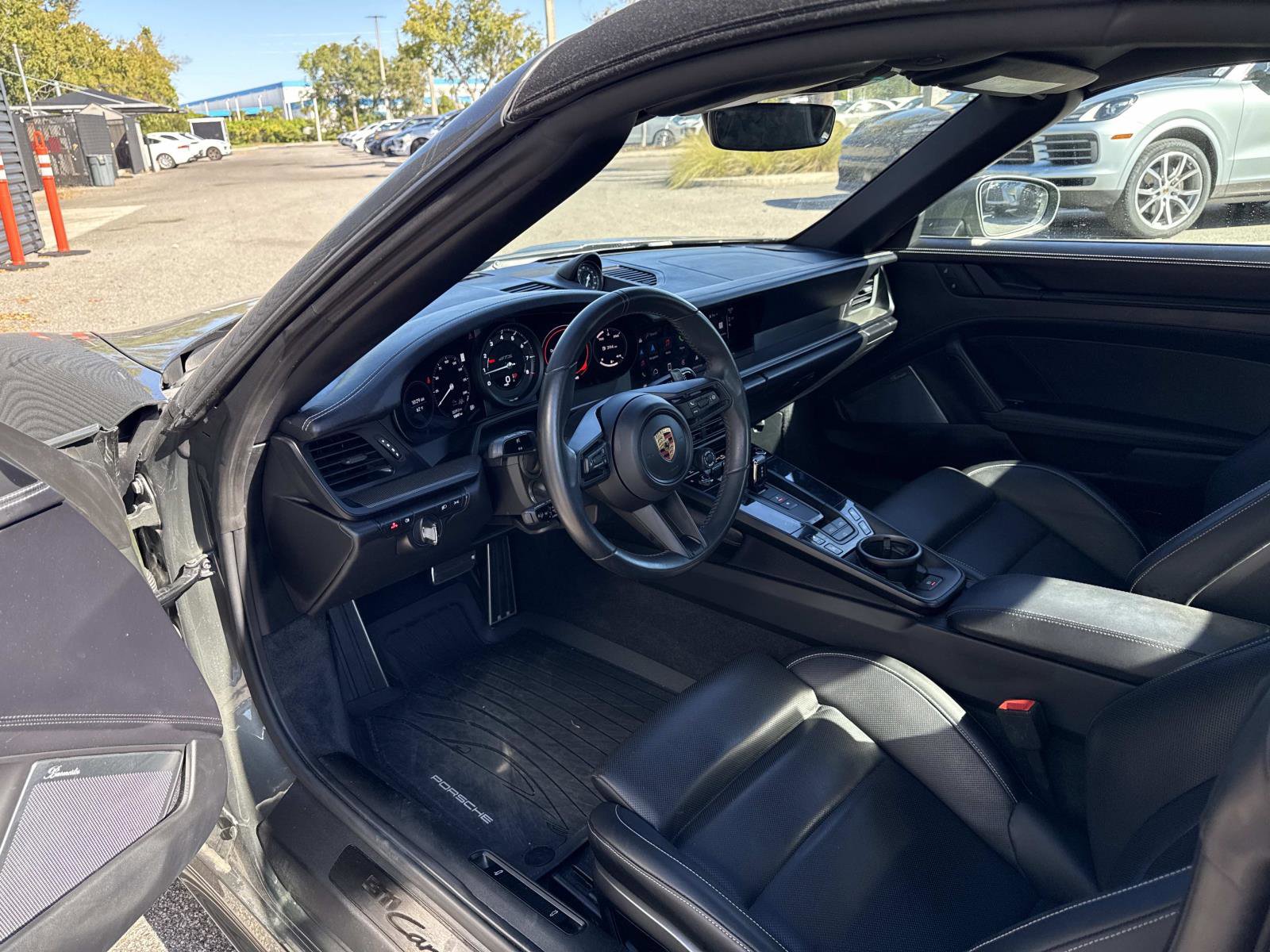 Certified 2022 Porsche 911 Carrera GTS image 4