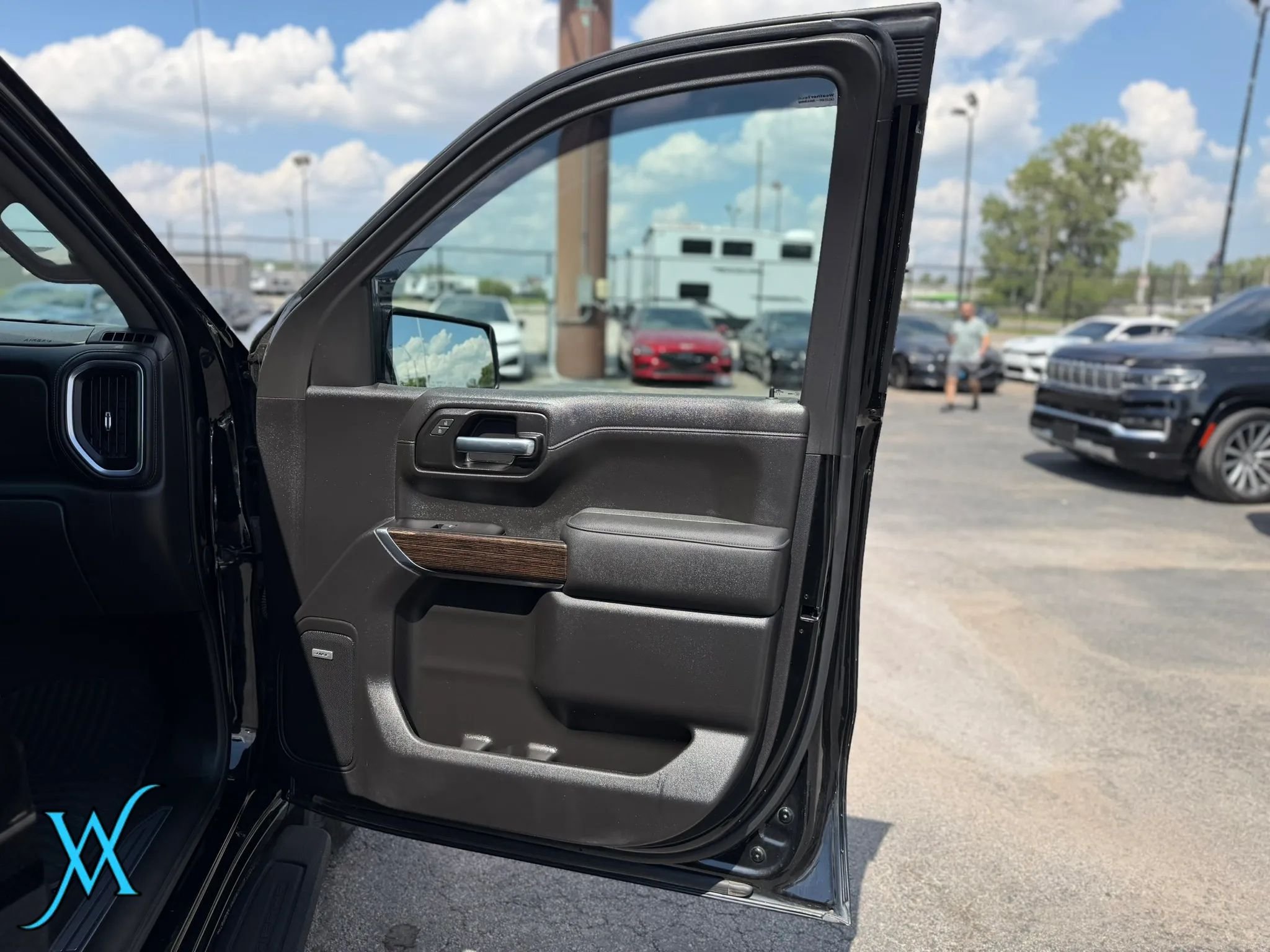 Used 2022 GMC Sierra 1500 Elevation w/ Preferred Package AWD/4WD image 21