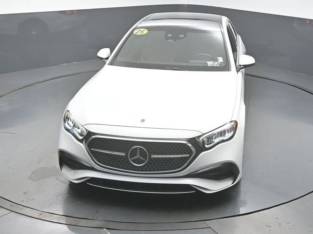 Used 2025 Mercedes-Benz E 350 Sedan image 41