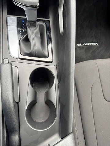 Certified 2023 Hyundai Elantra SEL FWD image 18