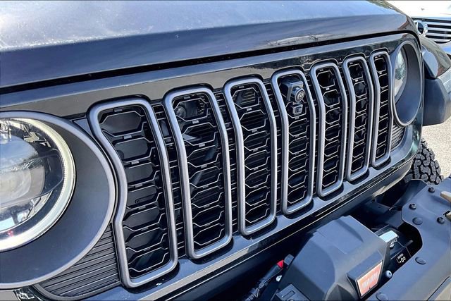 Used 2024 Jeep Wrangler Unlimited Rubicon 392 image 34