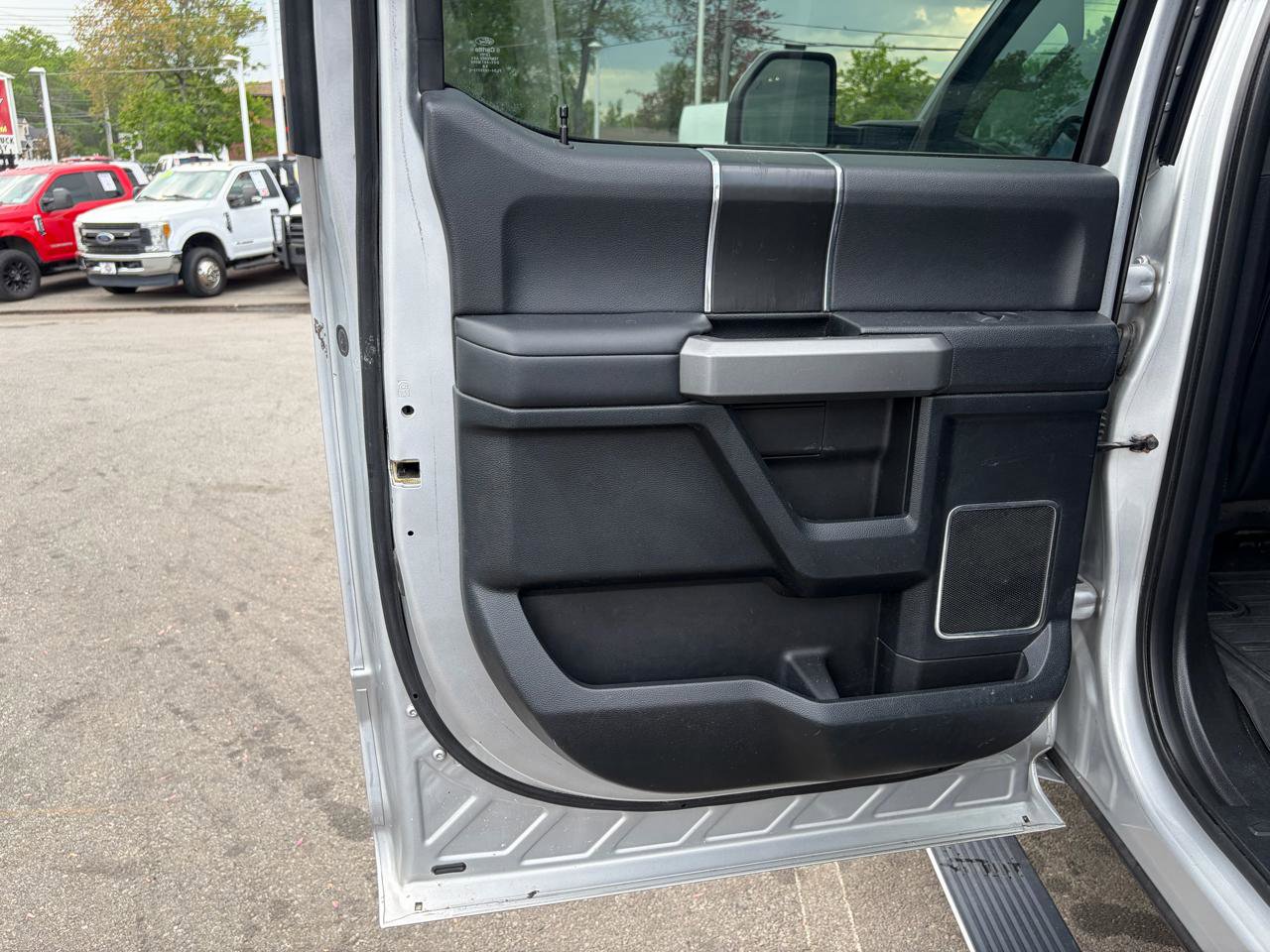 Used 2018 Ford F250 Platinum w/ Platinum Ultimate Package AWD/4WD image 40
