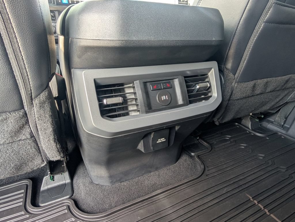 Used 2025 Ford F250 Lariat w/ Black Appearance Package AWD/4WD image 14