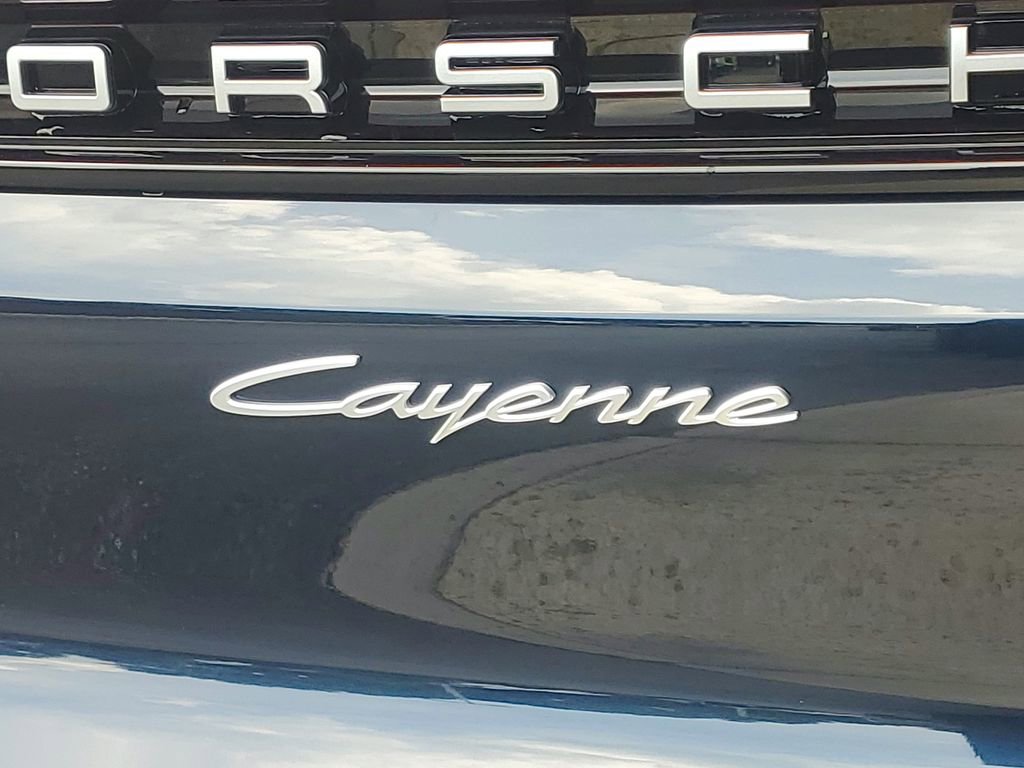 Certified 2025 Porsche Cayenne Coupe image 29
