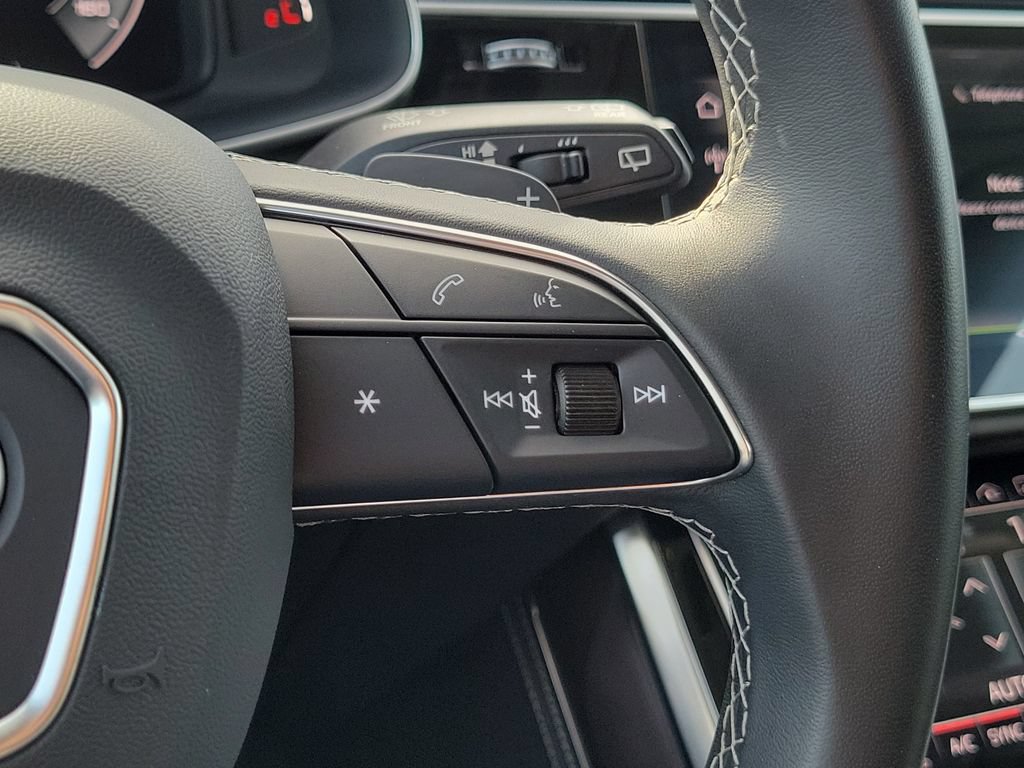 Certified 2023 Audi Q8 Premium Plus AWD/4WD image 10