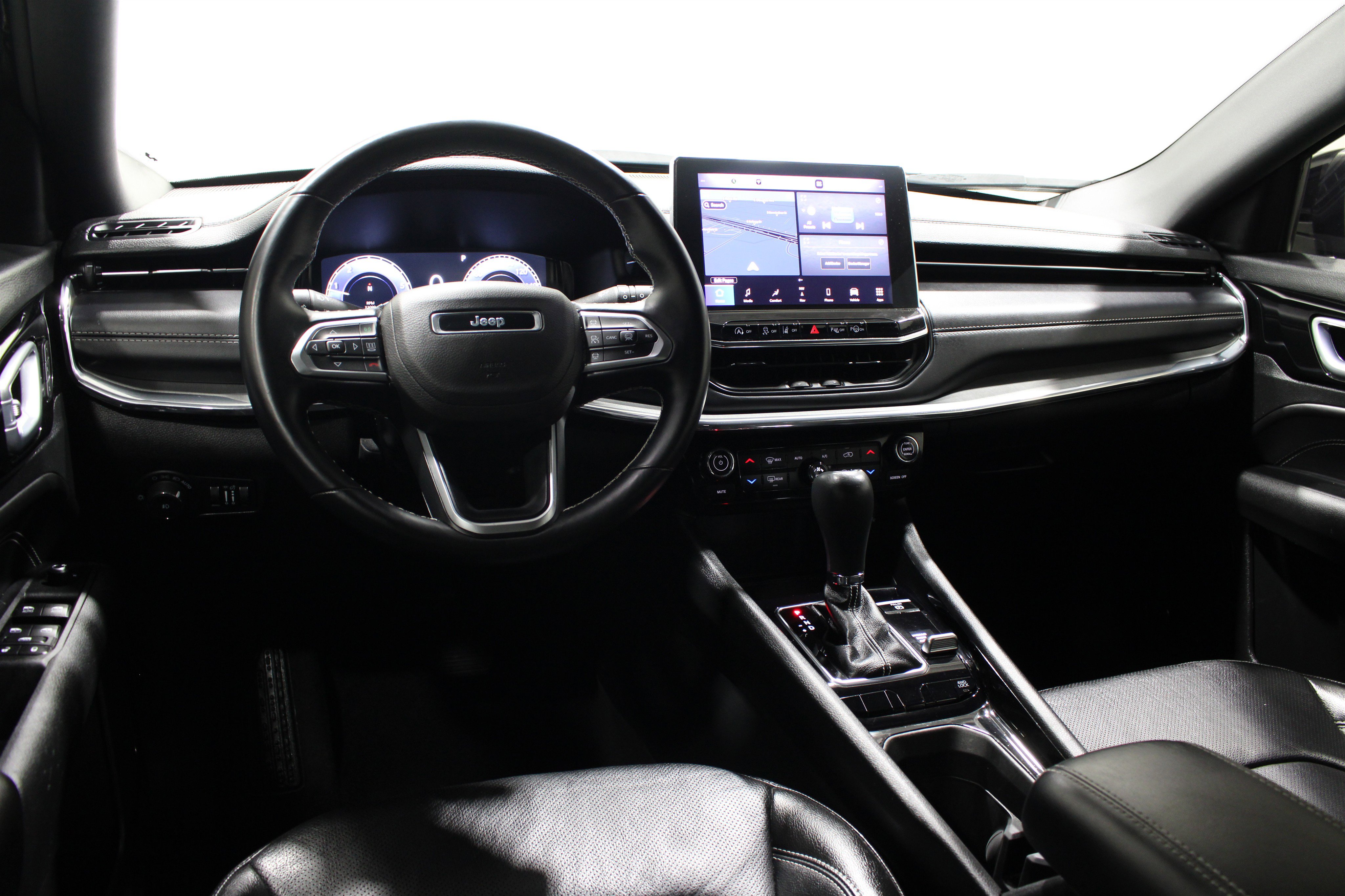 Used 2022 Jeep Compass High Altitude image 2