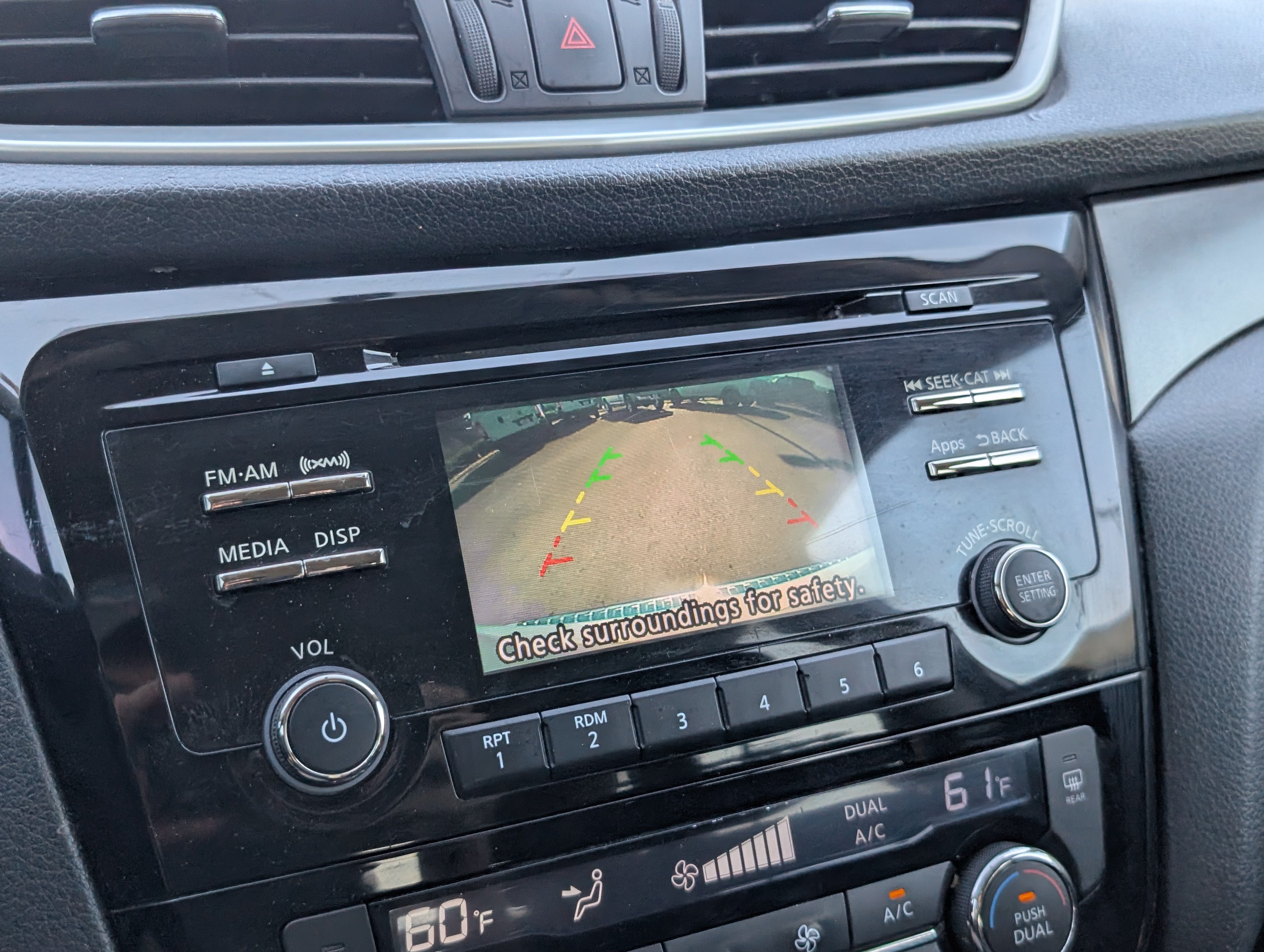 Used 2015 Nissan Rogue SV FWD image 15