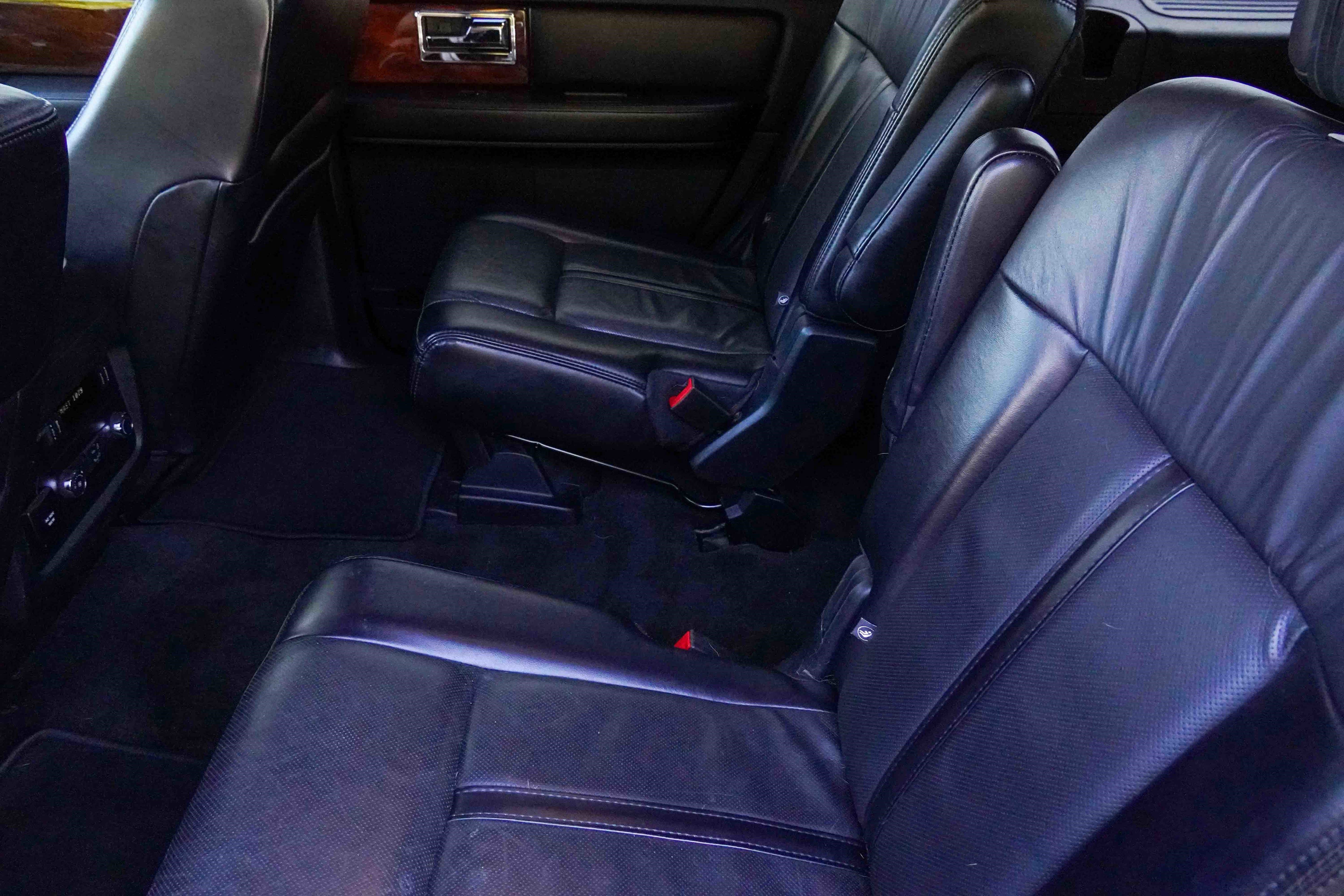 Used 2017 Lincoln Navigator Select image 36