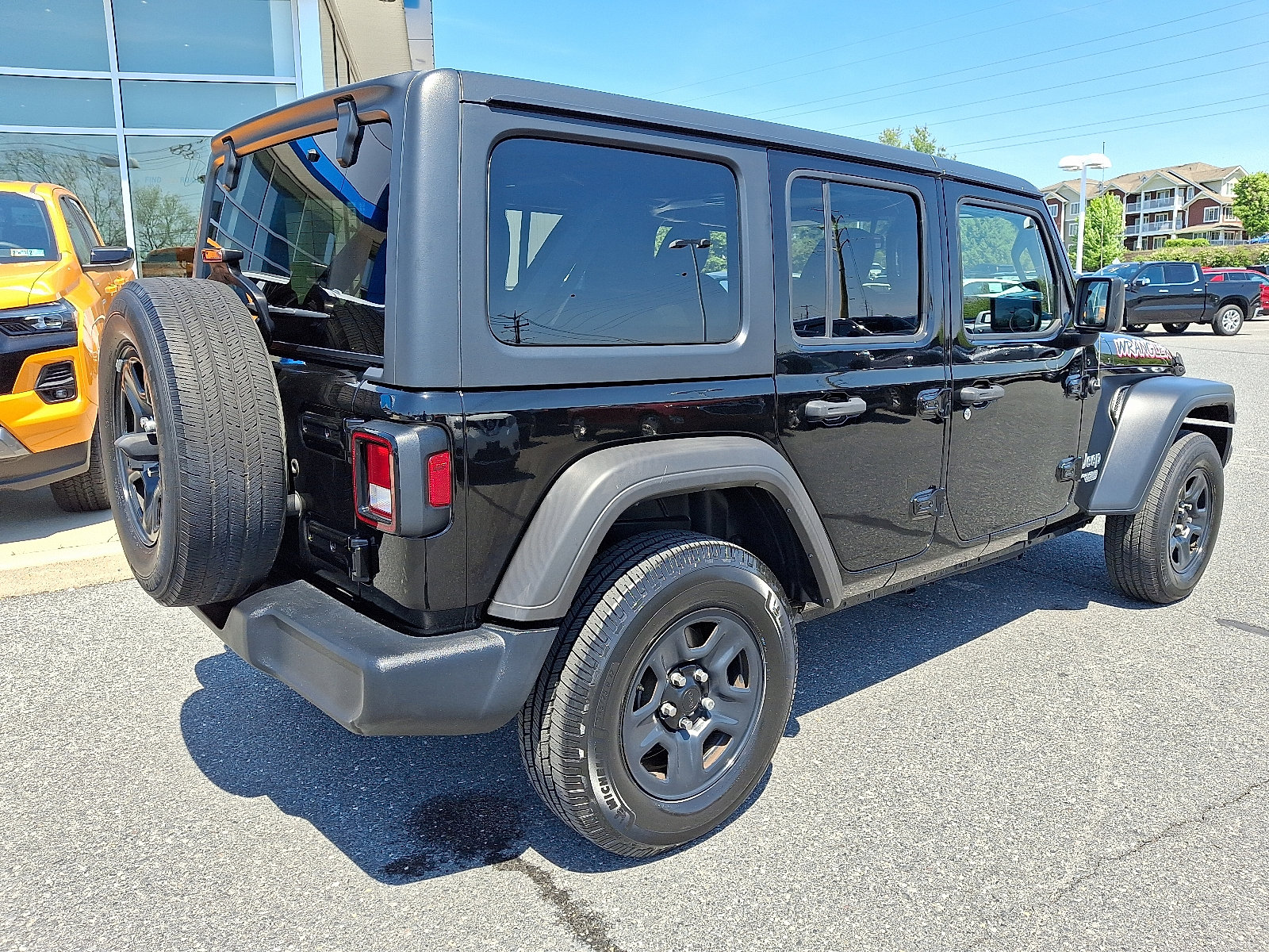 Used 2018 Jeep Wrangler Unlimited Sport AWD/4WD image 7