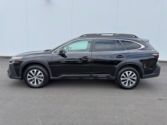 Used 2024 Subaru Outback Premium AWD/4WD image 11
