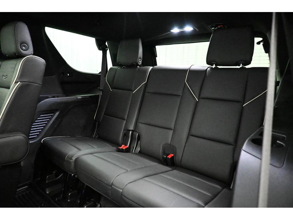 Used 2021 Cadillac Escalade Premium Luxury AWD/4WD image 22