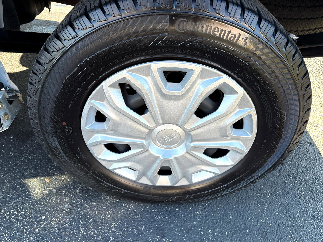 Used 2024 Ford Transit 250 Low Roof w/ Exterior Upgrade Package image 13