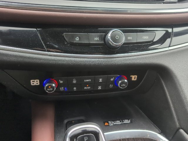 Used 2020 Buick Enclave Avenir w/ Avenir Technology Package AWD/4WD image 21