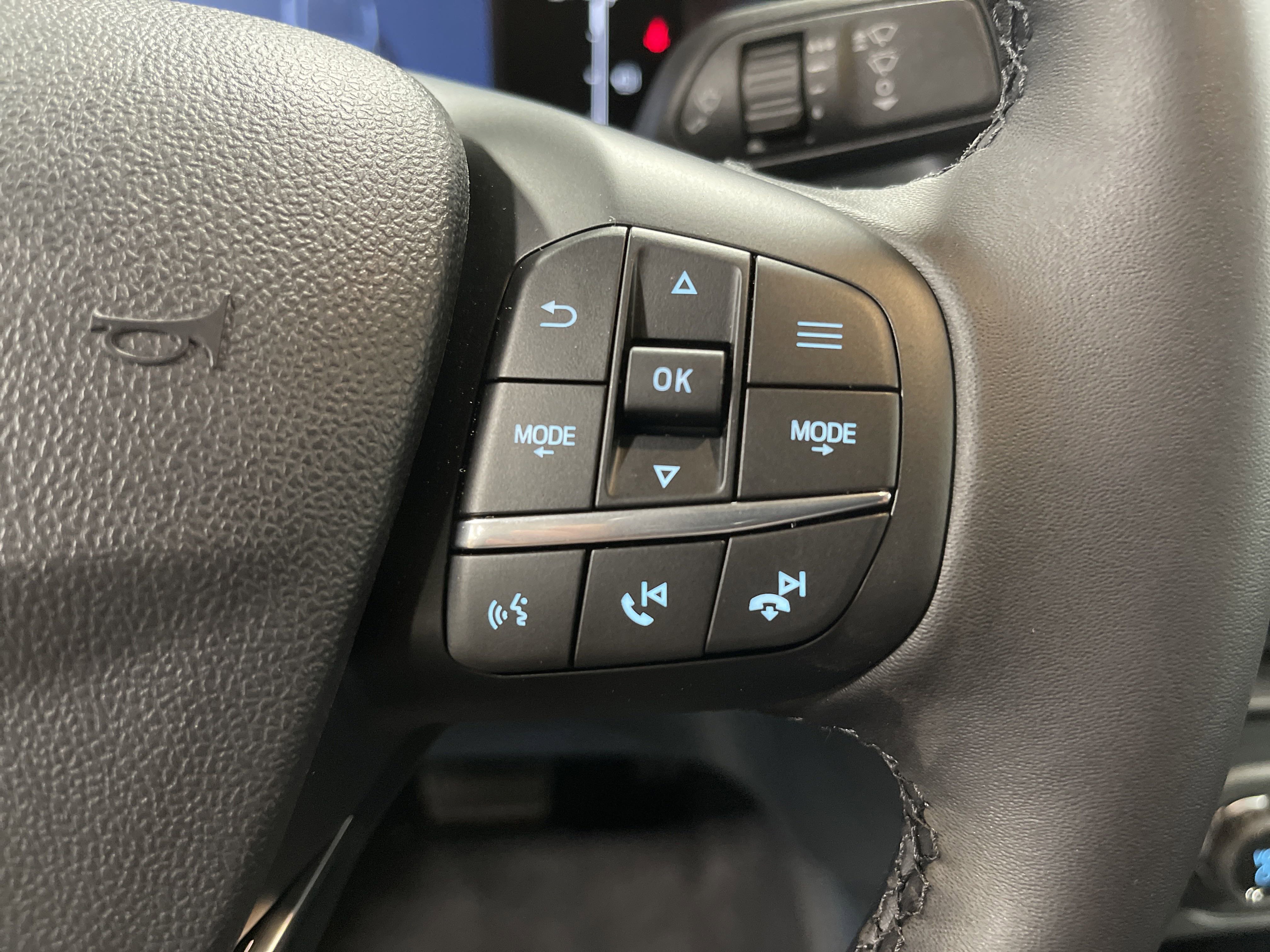 New 2025 Ford Maverick XLT w/ XLT Luxury Package image 21