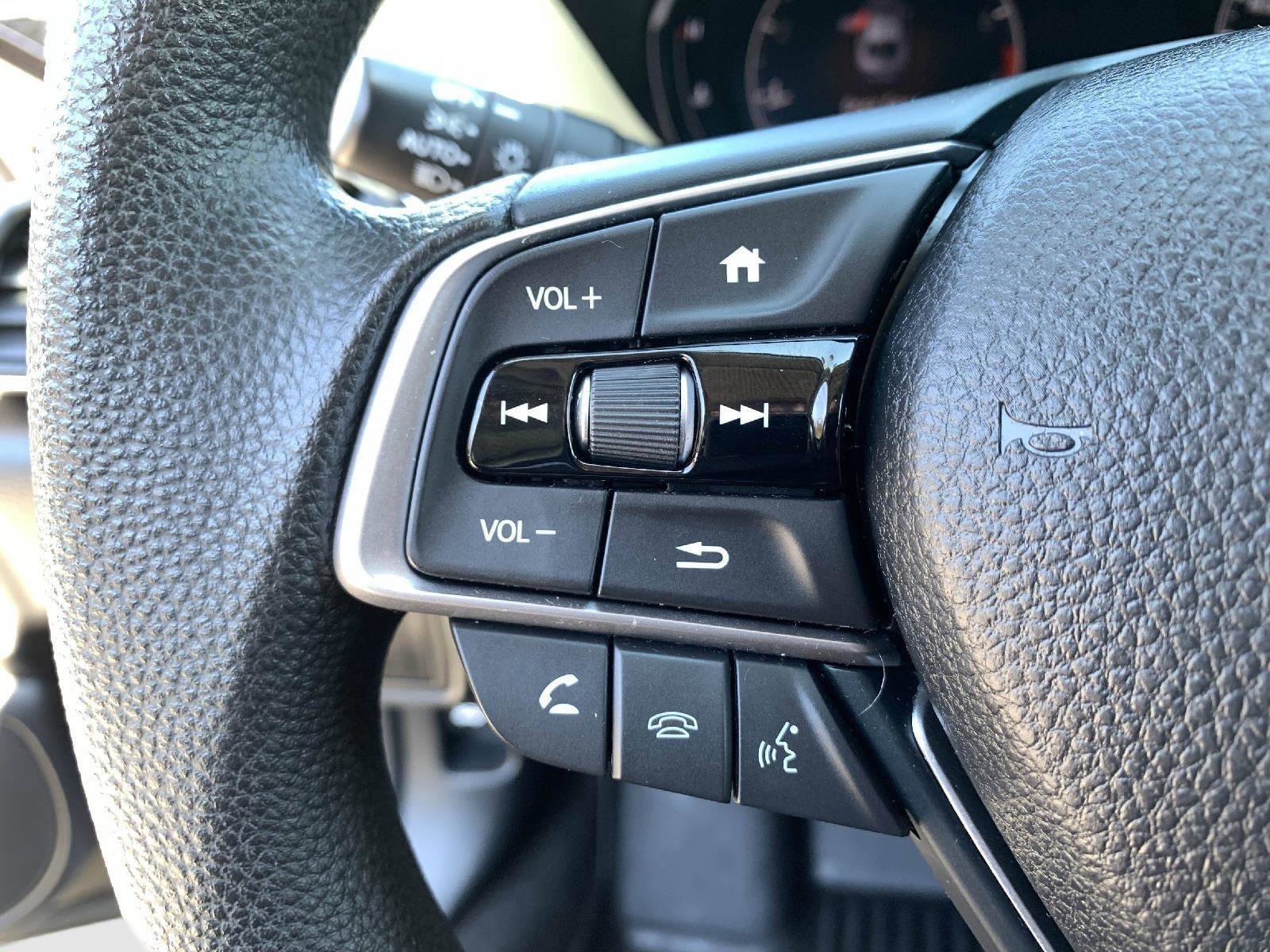 Used 2018 Honda Accord EX image 15