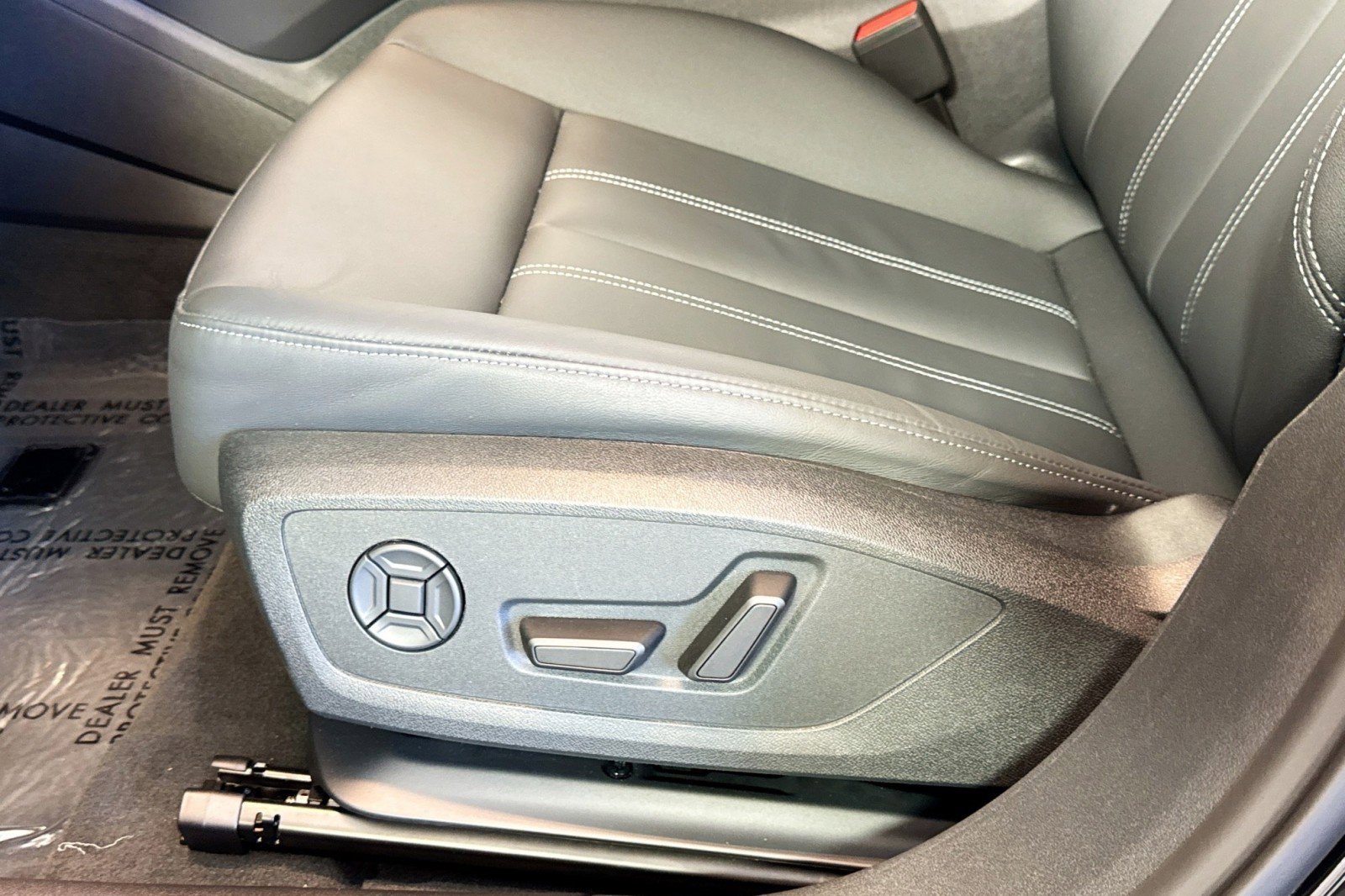 New 2025 Audi A6 e-tron Premium Plus RWD image 16