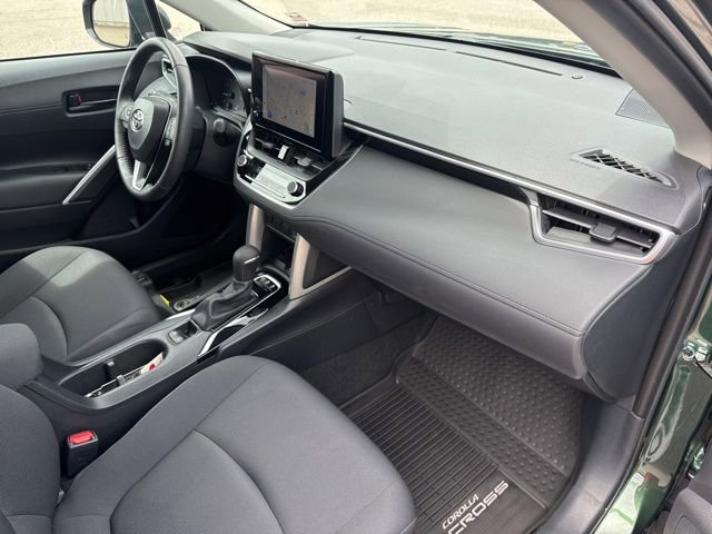 Used 2024 Toyota Corolla Cross LE FWD image 15