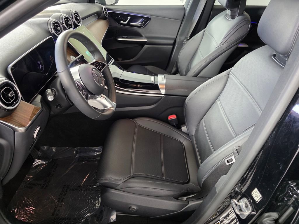 Certified 2025 Mercedes-Benz GLC 300 image 9