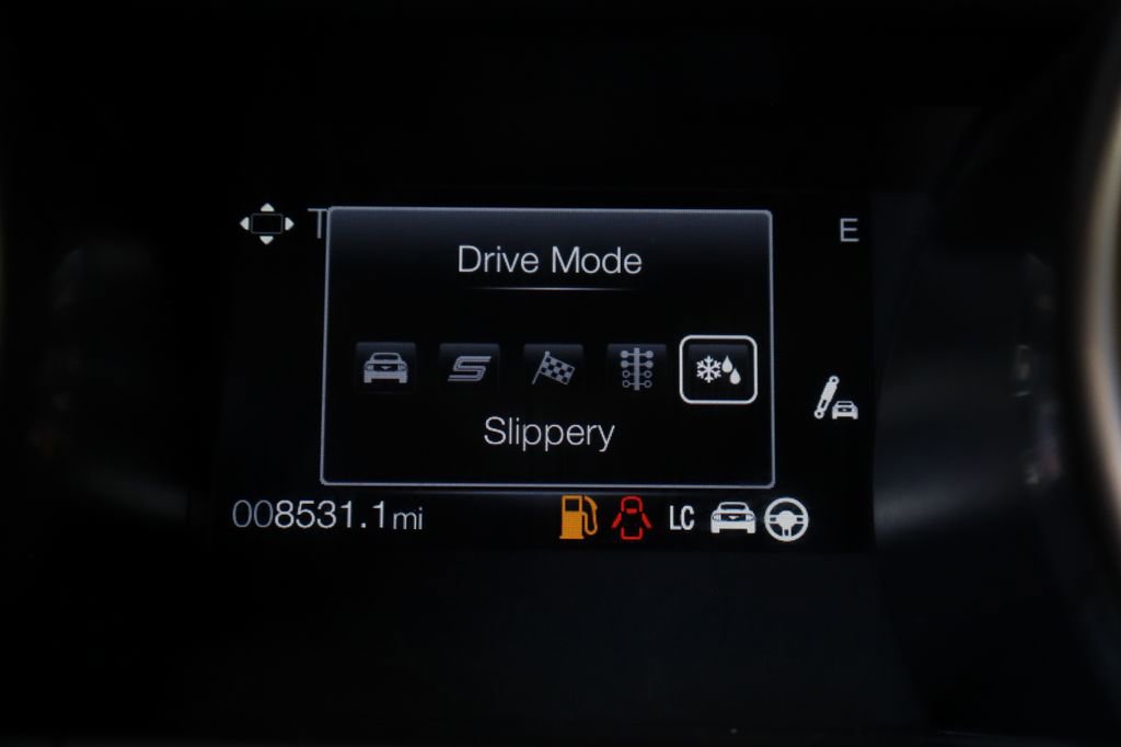 Used 2020 Ford Mustang Shelby GT350 w/ Technology Package RWD image 35