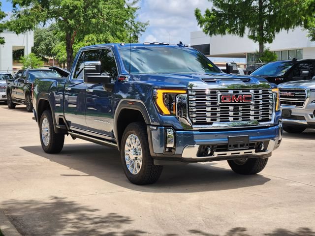 Used 2025 GMC Sierra 2500 Denali w/ Denali Reserve Package AWD/4WD image 3