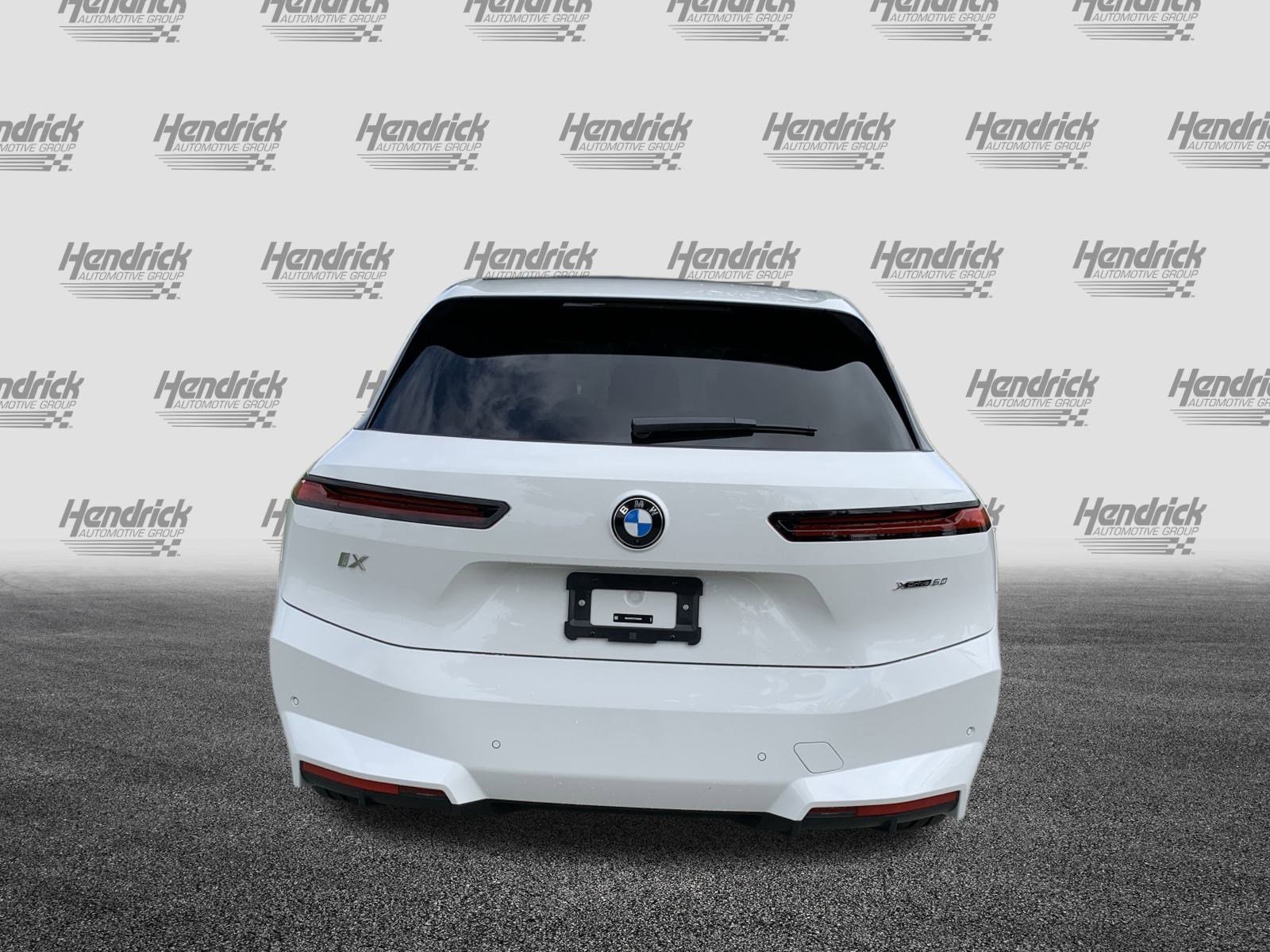 Used 2026 BMW iX xDrive60 w/ Premium Package image 8