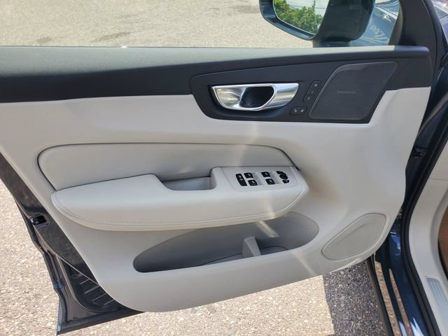 New 2026 Volvo XC60 B5 Ultra w/ Protection Package Premier AWD/4WD image 10