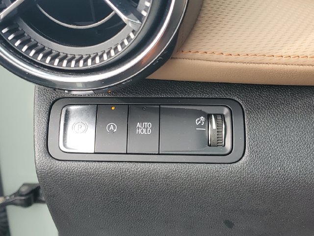 Used 2025 Chevrolet Equinox ACTIV w/ Safety and Technology Package FWD image 19