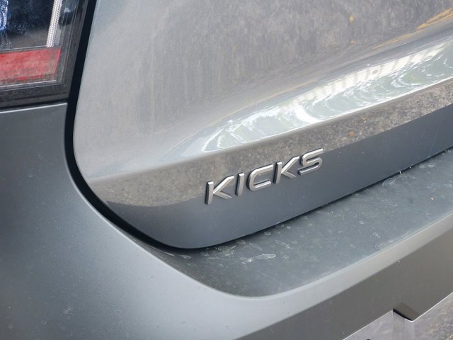 New 2025 Nissan Kicks SV w/ Illumination Package image 9